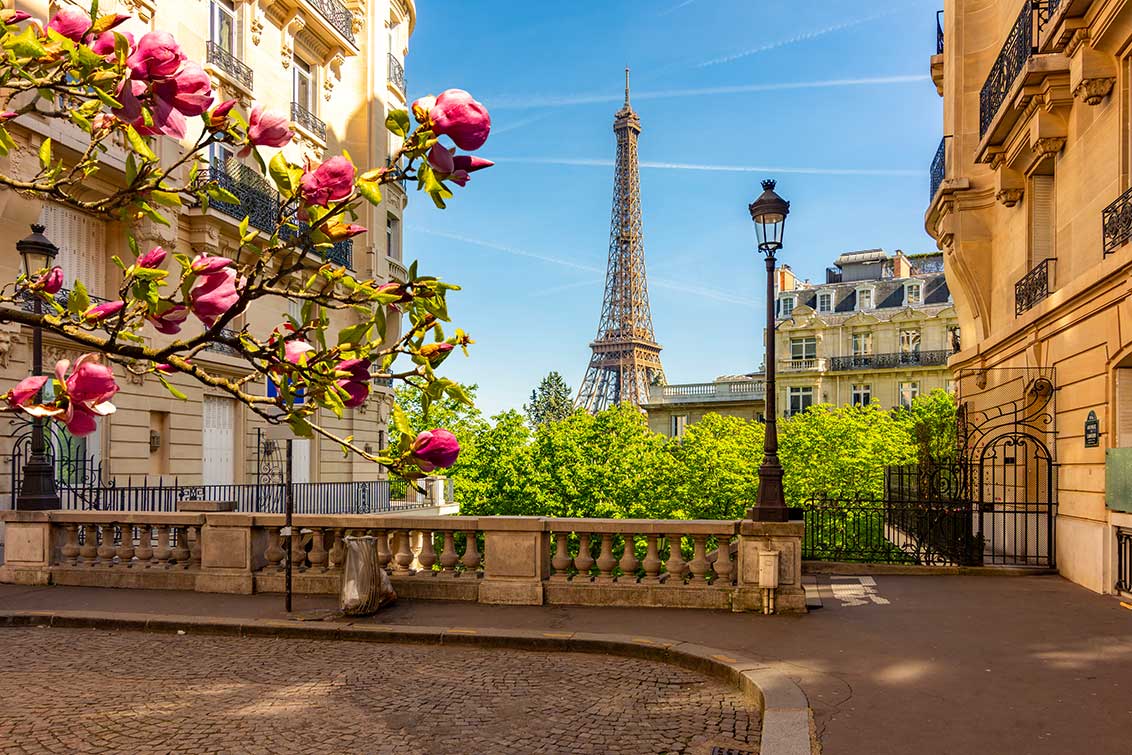Cheap flights to Paris from Australia